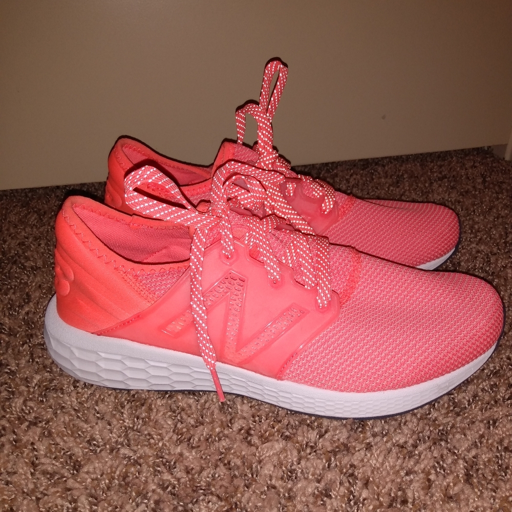 NB Cruz V1 Fresh Running Shoe